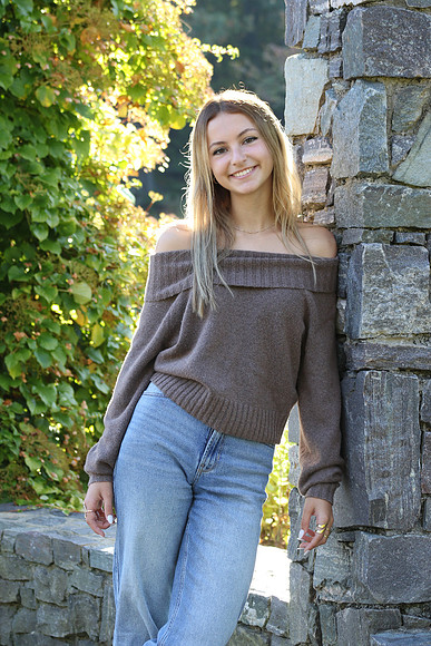 045