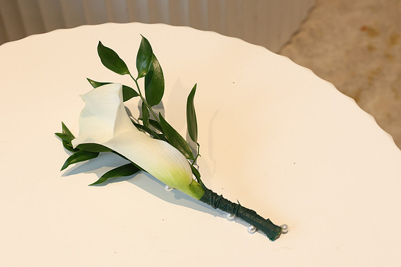 077