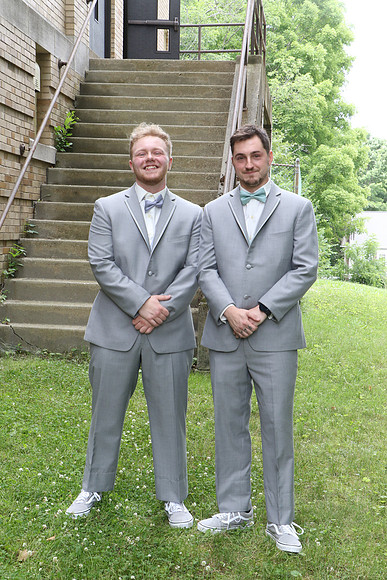 090